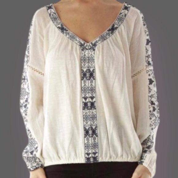 Boho! Akemi + Kin {Anthro} Embroidered White & Navy Blue Peasant Blouse | Small - Picture 10 of 11